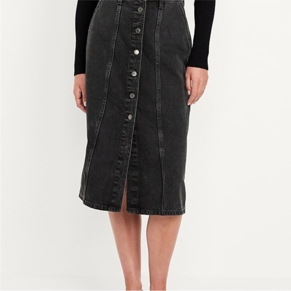 Old Navy Black Button-Front Midi Pencil Skirt - Picture 2 of 2